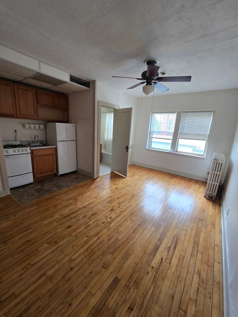 Minneapolis Apartment: 727 15th Ave SE