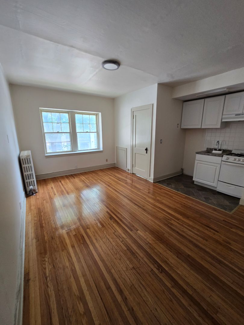 Minneapolis Apartment: 727 15th Ave SE