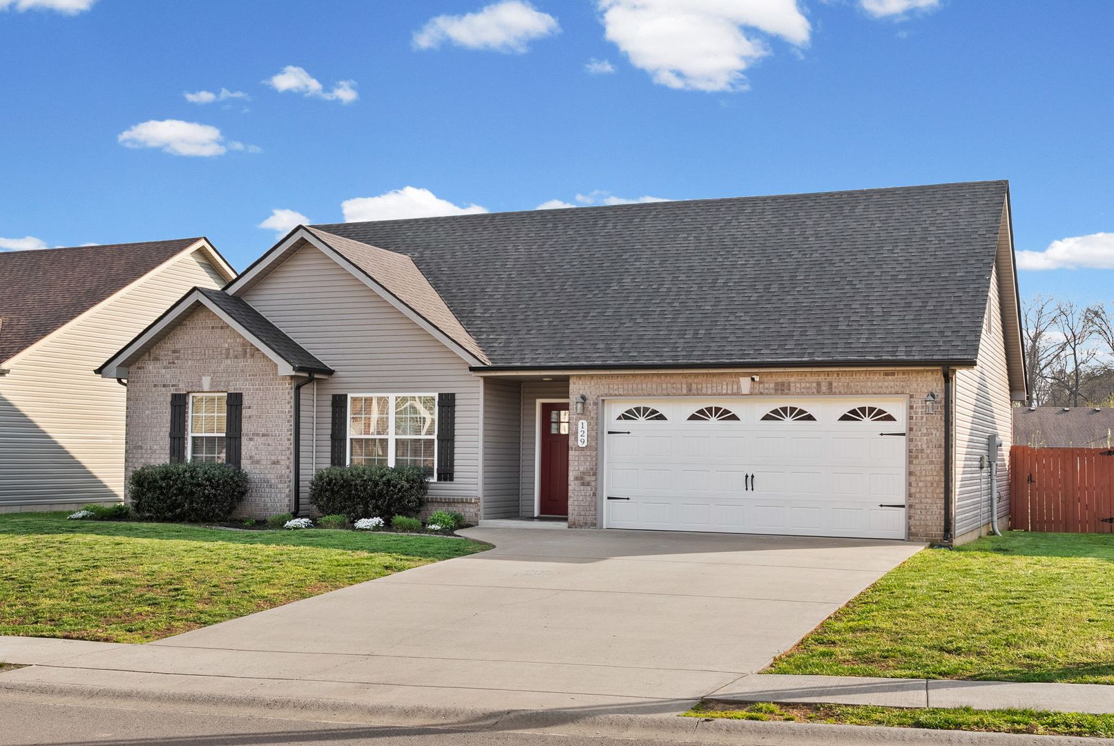 Oak Grove House: 129 Ambridge St