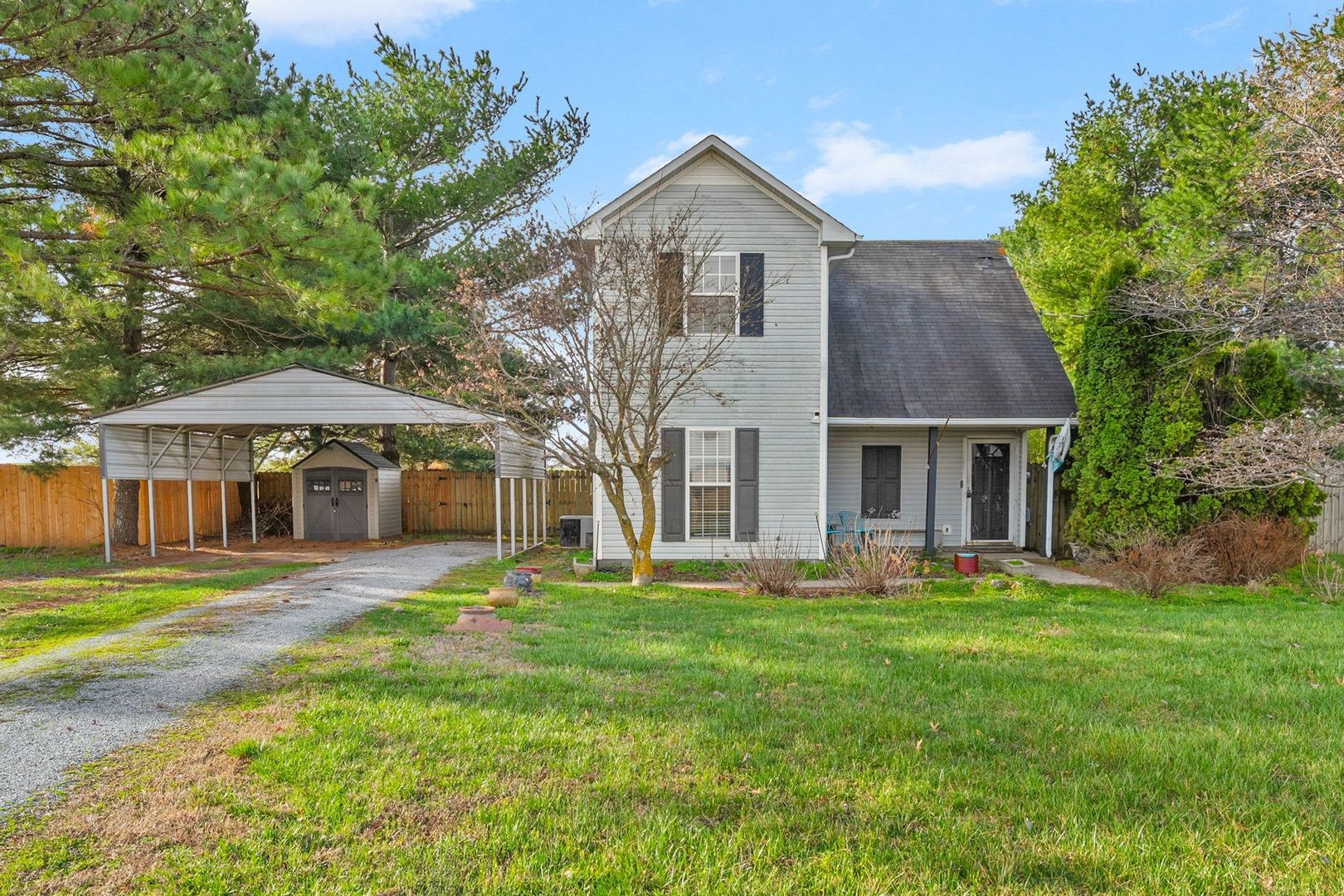 Oak Grove House: 149 Bumpus Mills Rd.