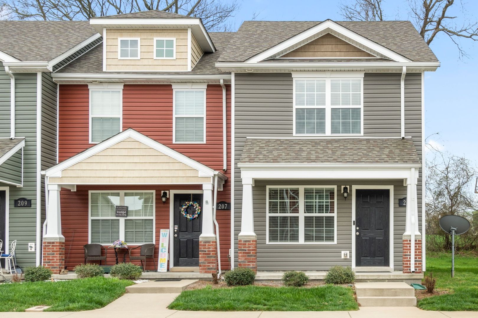 Clarksville House: 205 Alexander Boulevard