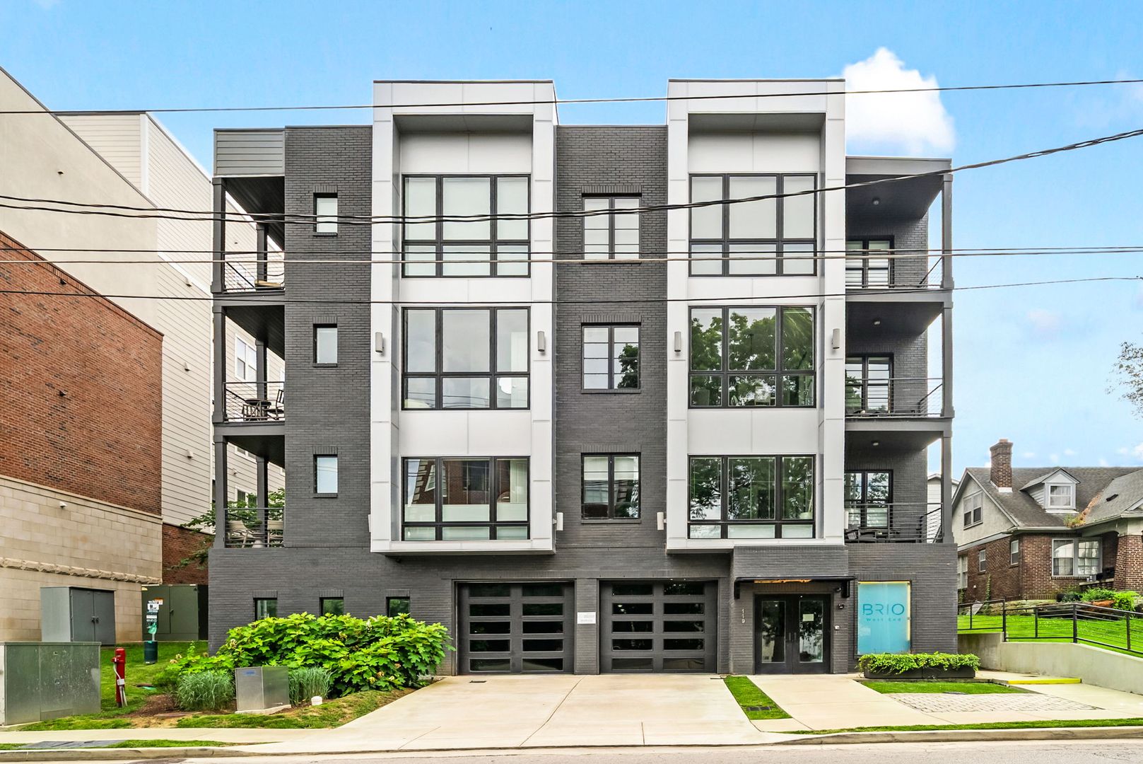 Nashville House: 119 Acklen Park Drive