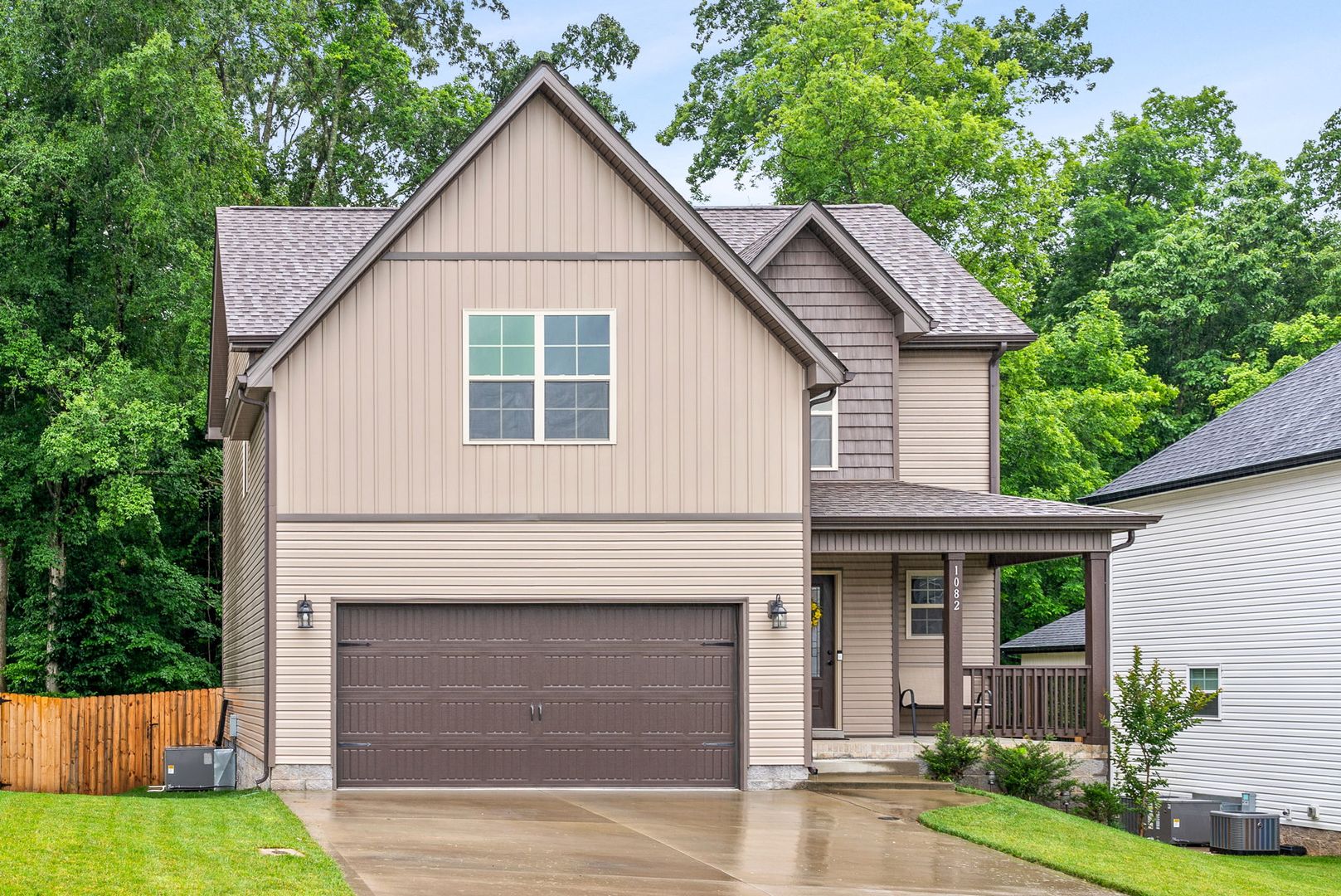 Clarksville House: 1082 Winesap Road