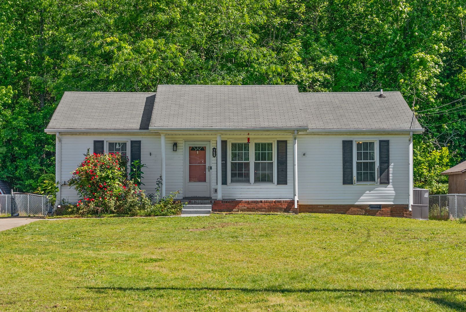Clarksville House: 750 Carmack Ct