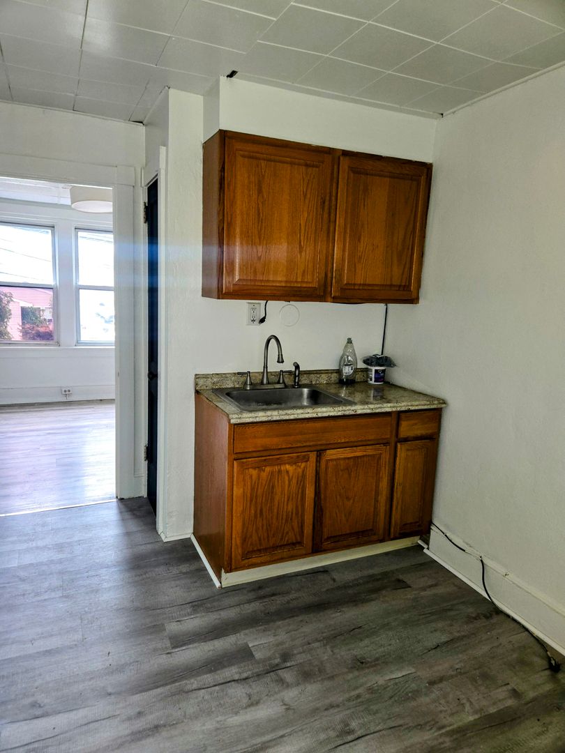 Allentown Apartment: 140 W. Long Street
