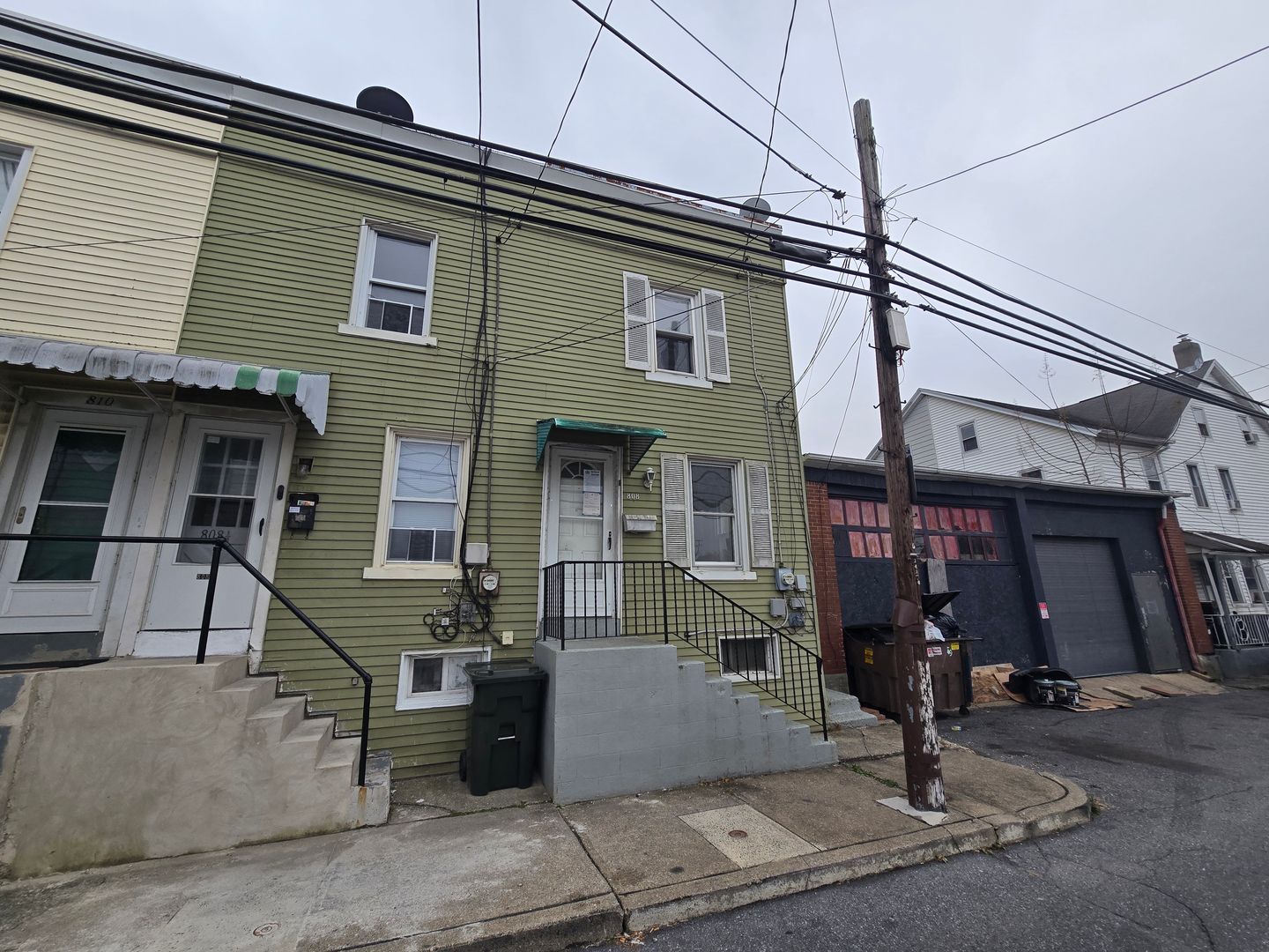 Bethlehem House: 808 E Morton St