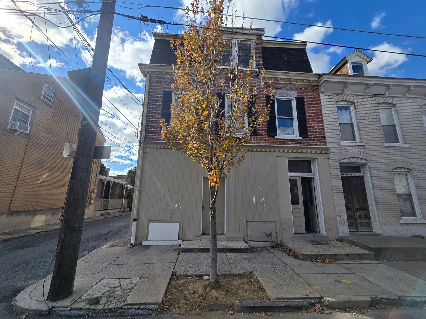 Allentown Apartment: 230 N. 10th Street