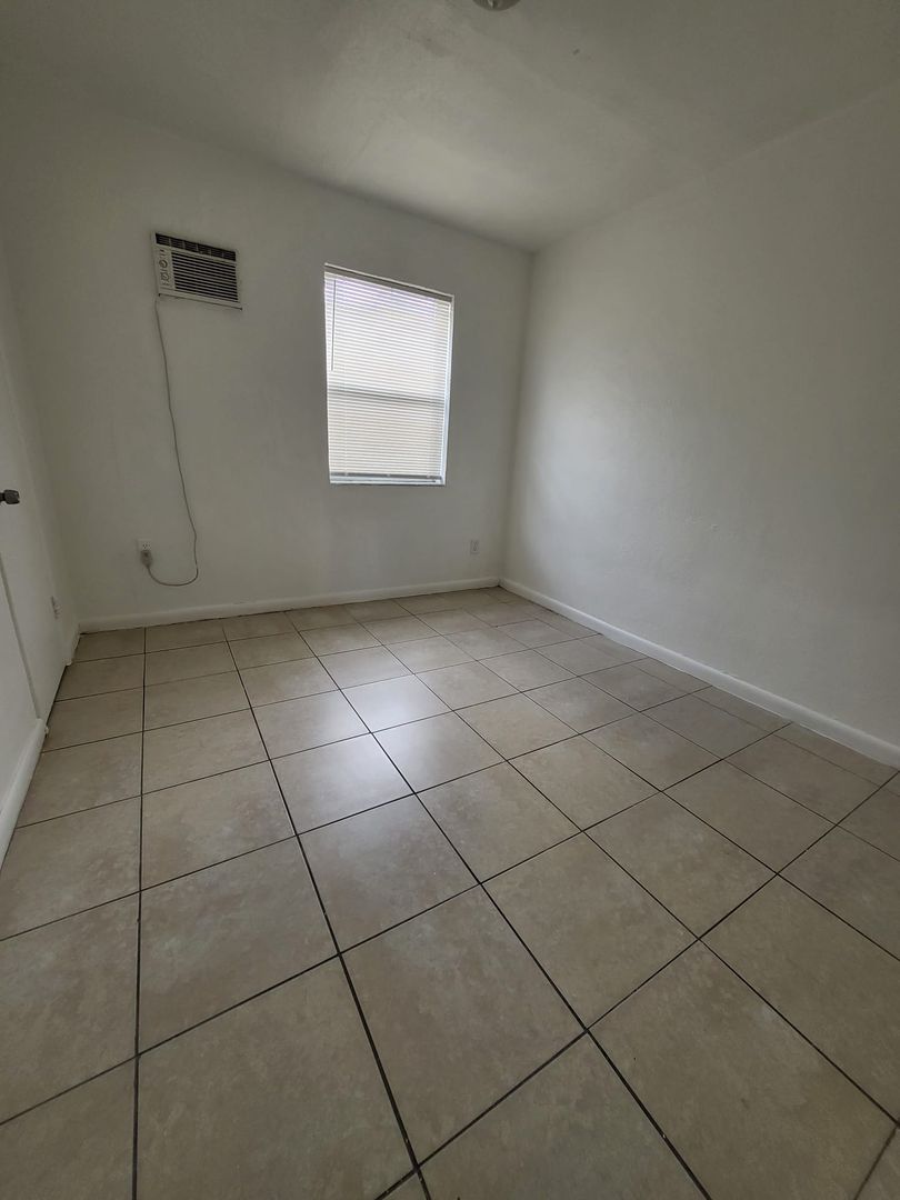 Opa Locka Apartment: 1111-1125 Sharazad Blvd