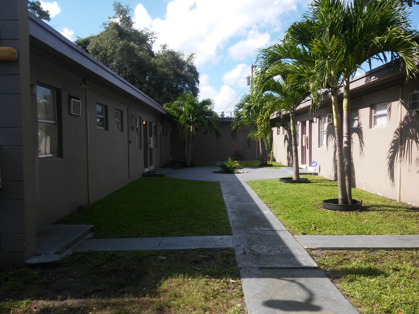 Opa Locka Apartment: 1111-1125 Sharazad Blvd