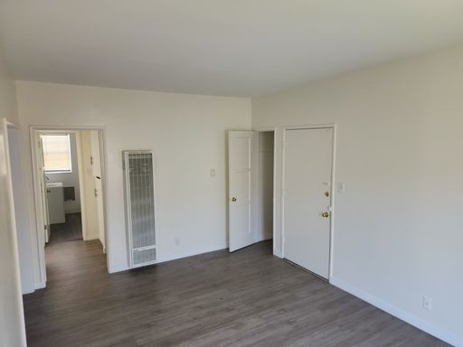 1 Bedroom/1 bathroom 2nd Floor - Mid City Apartment – photo 1