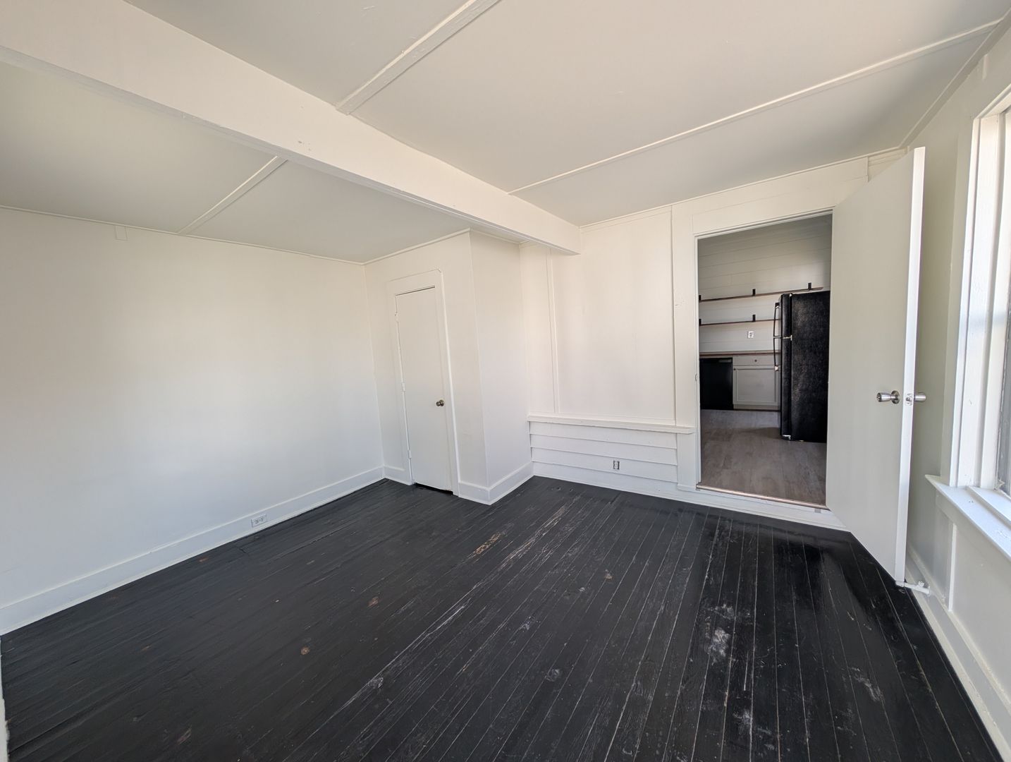 Florence Apartment: E Tombigbee Street