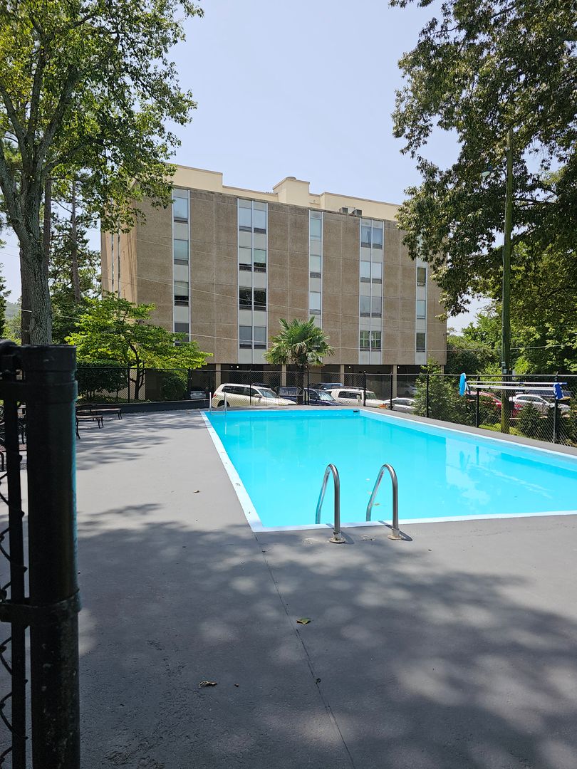 ANNISTON Apartment: 1525 EAST 9TH ST
