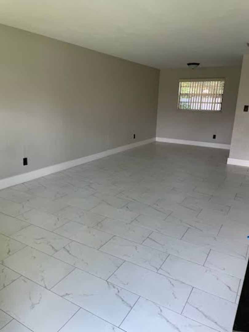 Port Orange Apartment: 305 Magnolia Street