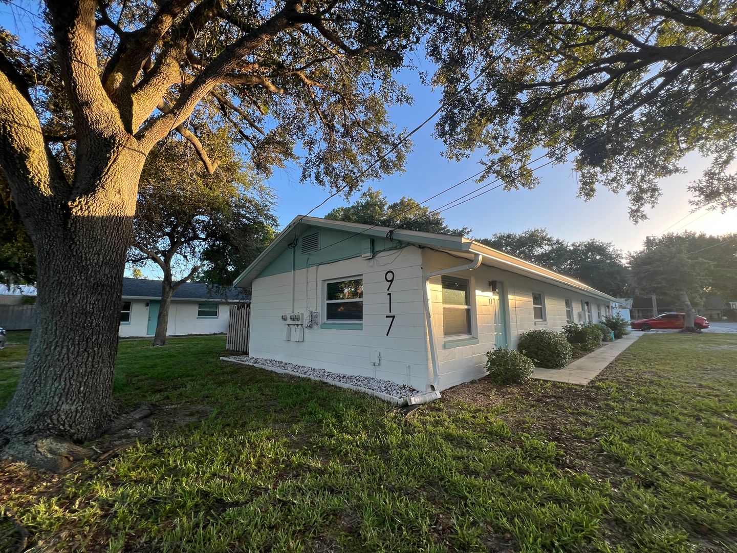 Port Orange Apartment: 917 Orange Avenue