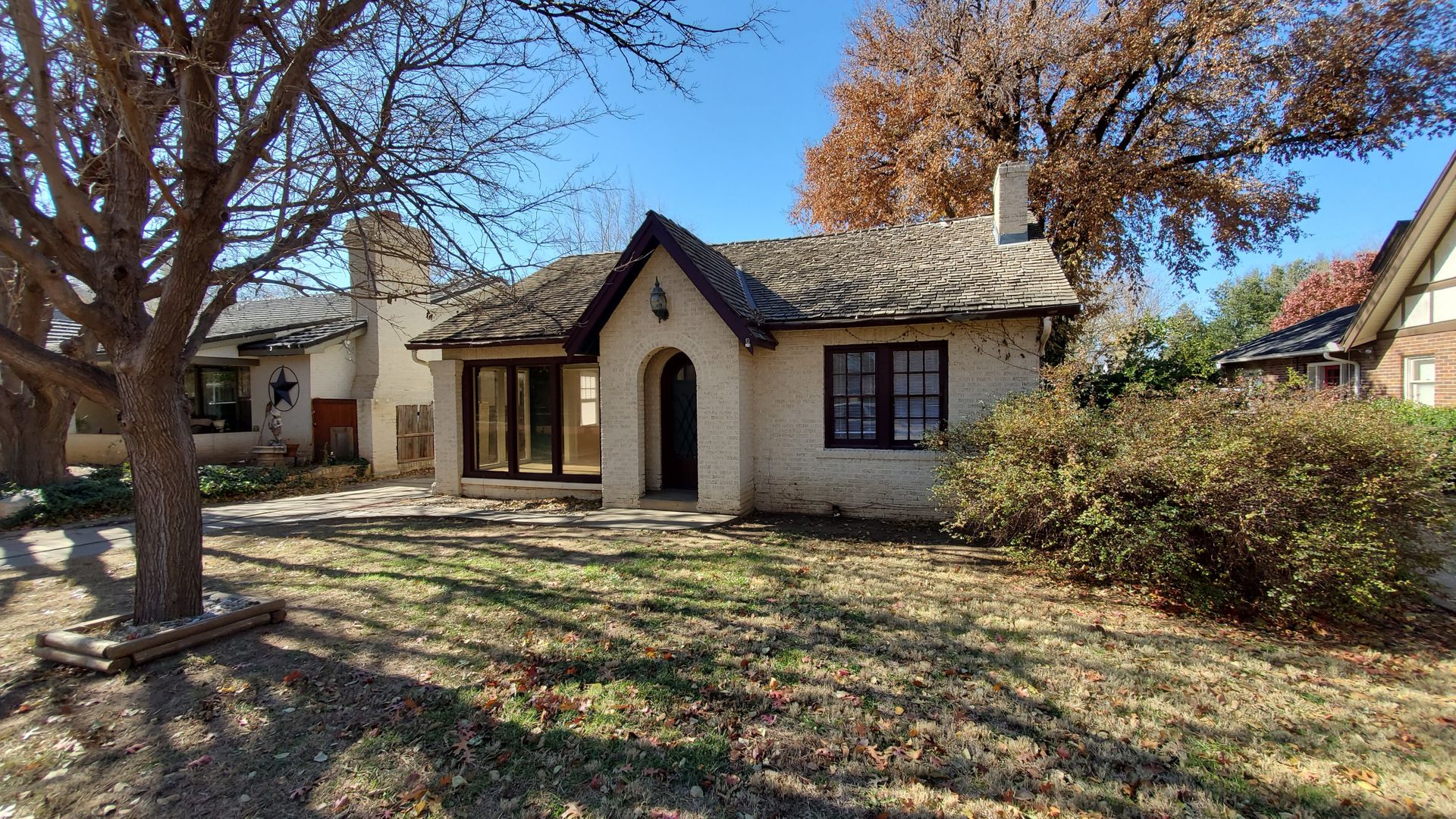 Amarillo House: 2402 S. Hughes