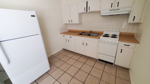 Two bedroom apartment in Canyon – photo 1
