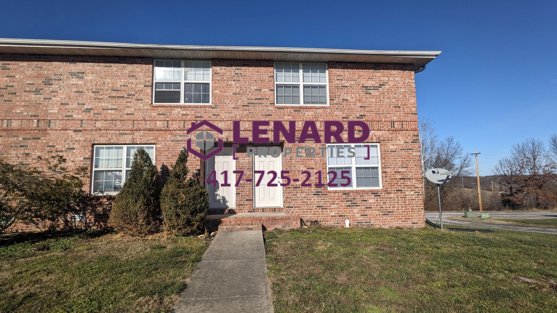 Nixa Apartment: 721 - 727 E Kings Carriage Blvd