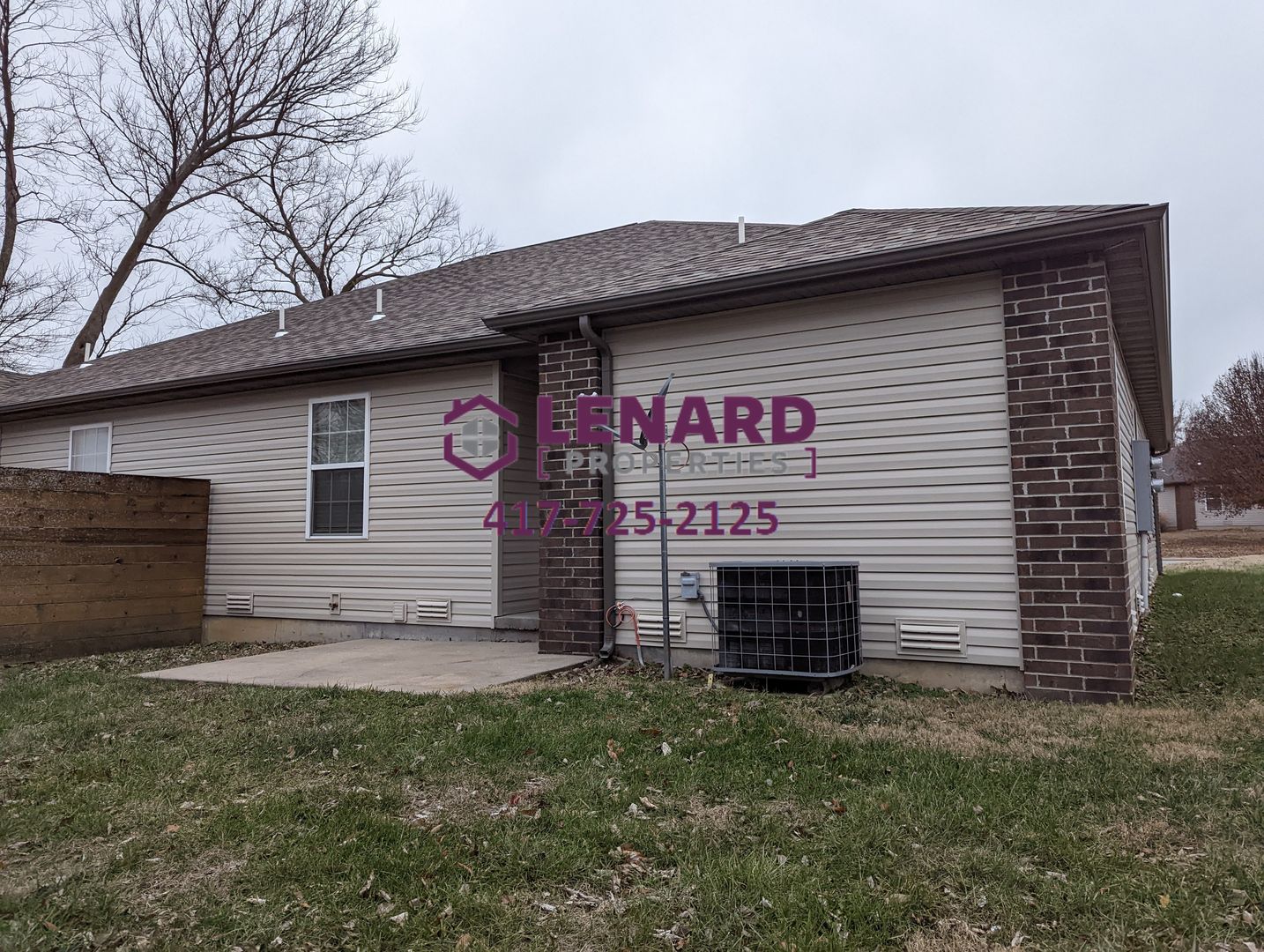 2150 S Pike Ave, Bolivar, MO 65613