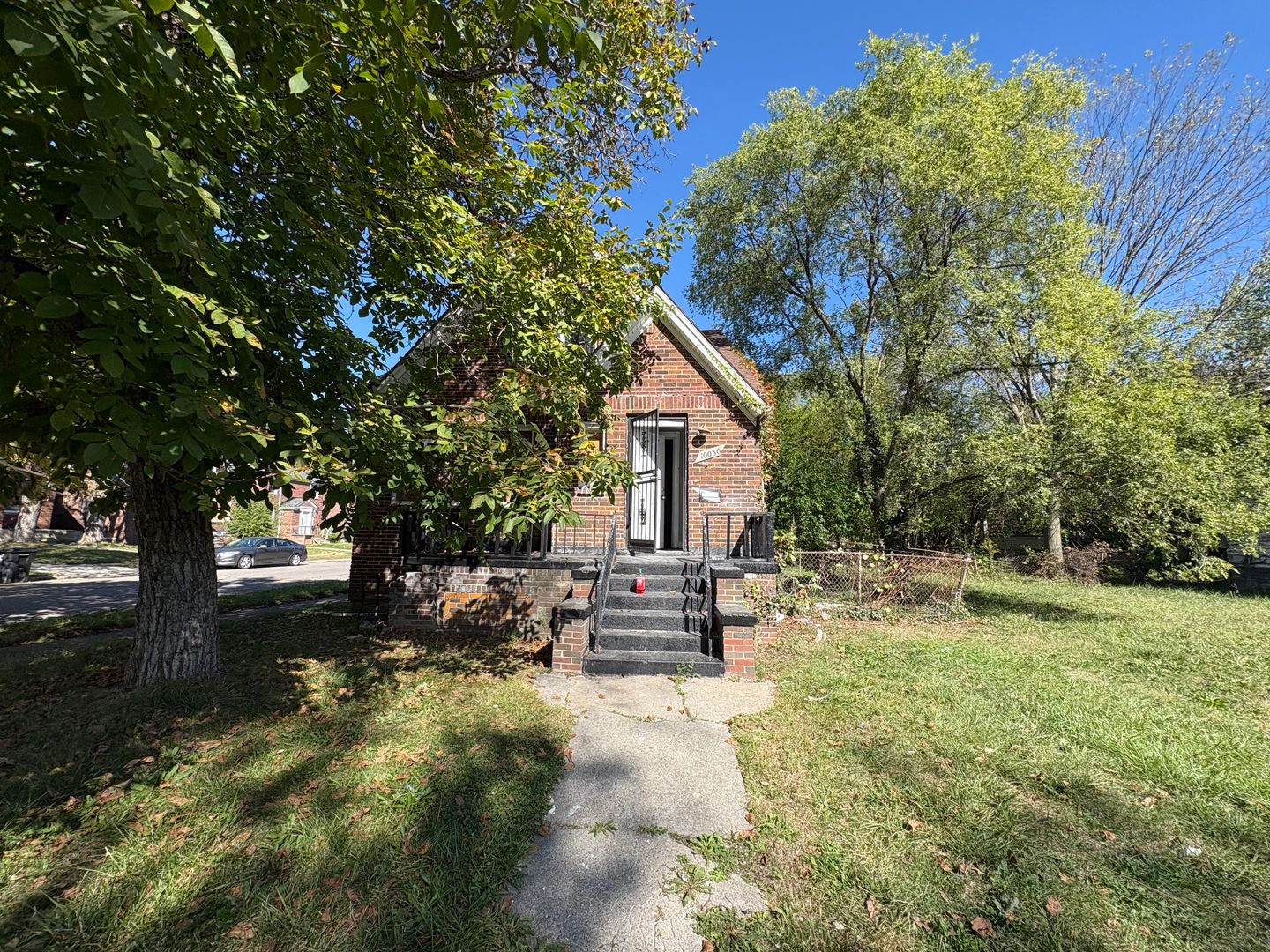 Detroit House: 10030 Bishop