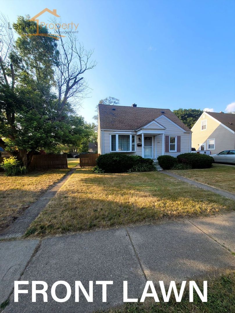 Ferndale House: 1636 W Marshall St