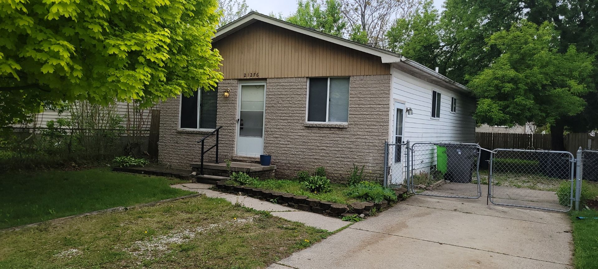 Clinton Twp House: 21276 Abrahm St