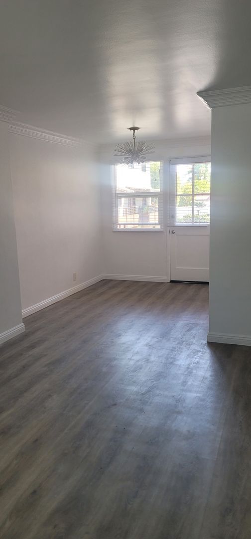 LOS ANGELES Apartment: 1645 N VISTA STREET