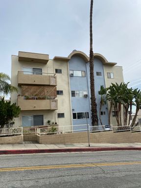 1114 N CLARK STREET - 14 – photo 1
