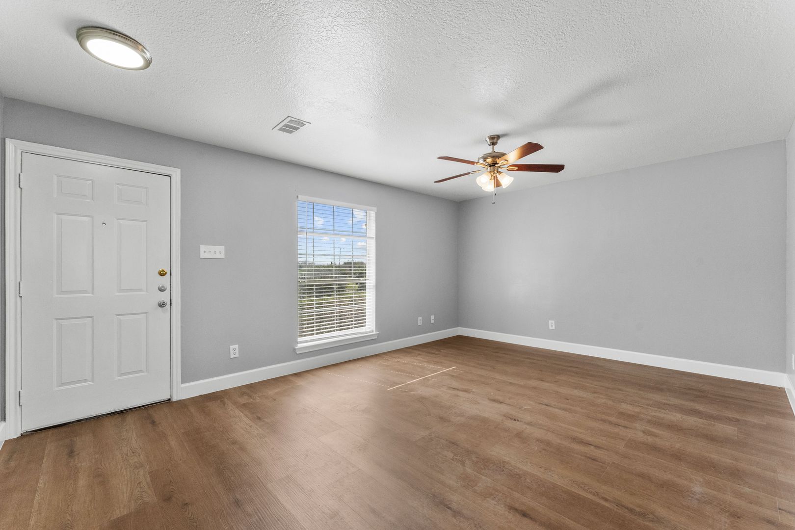 Green Isle Townhomes 4 of 12