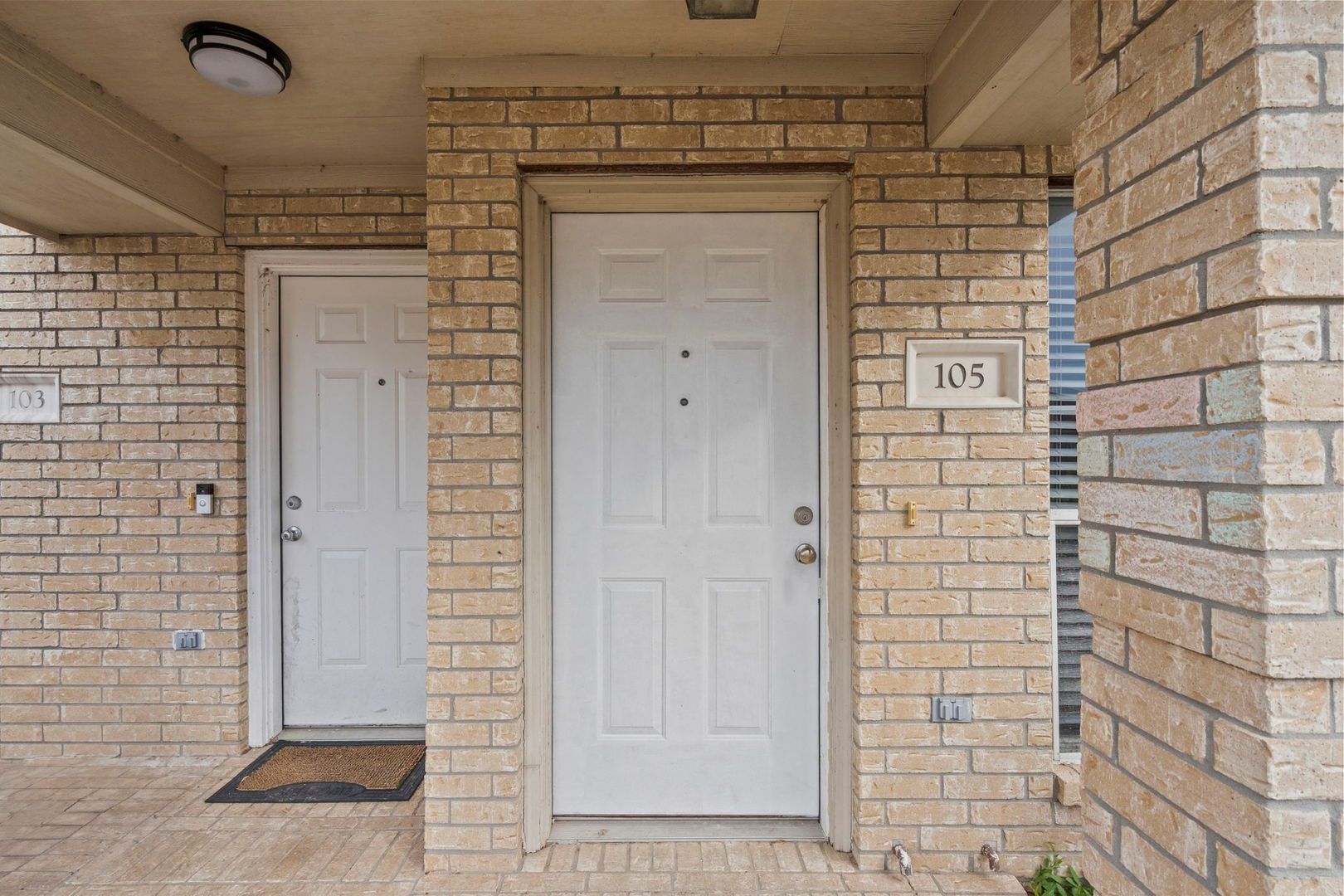 Dickinson Apartment: 100 Green Isle Avenue