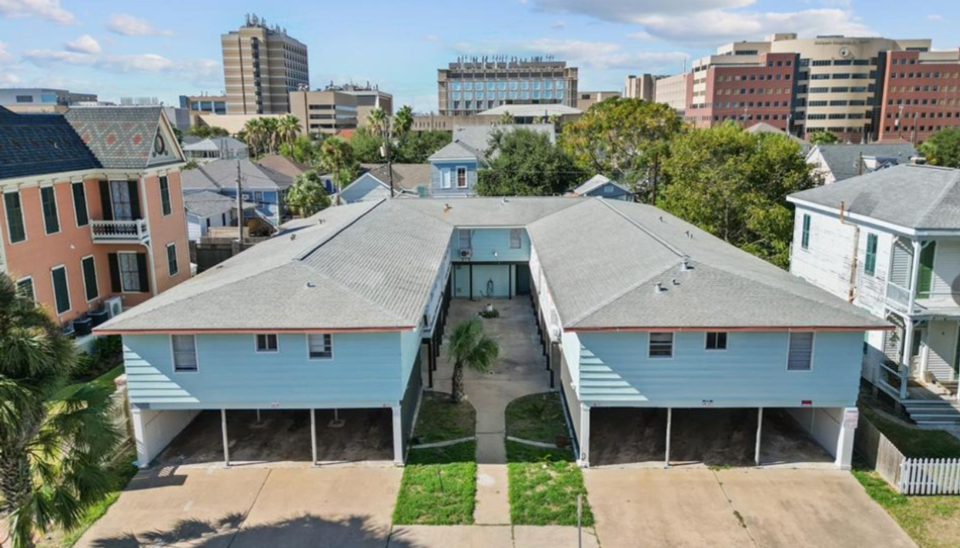 Galveston Apartment: 918 Winnie St