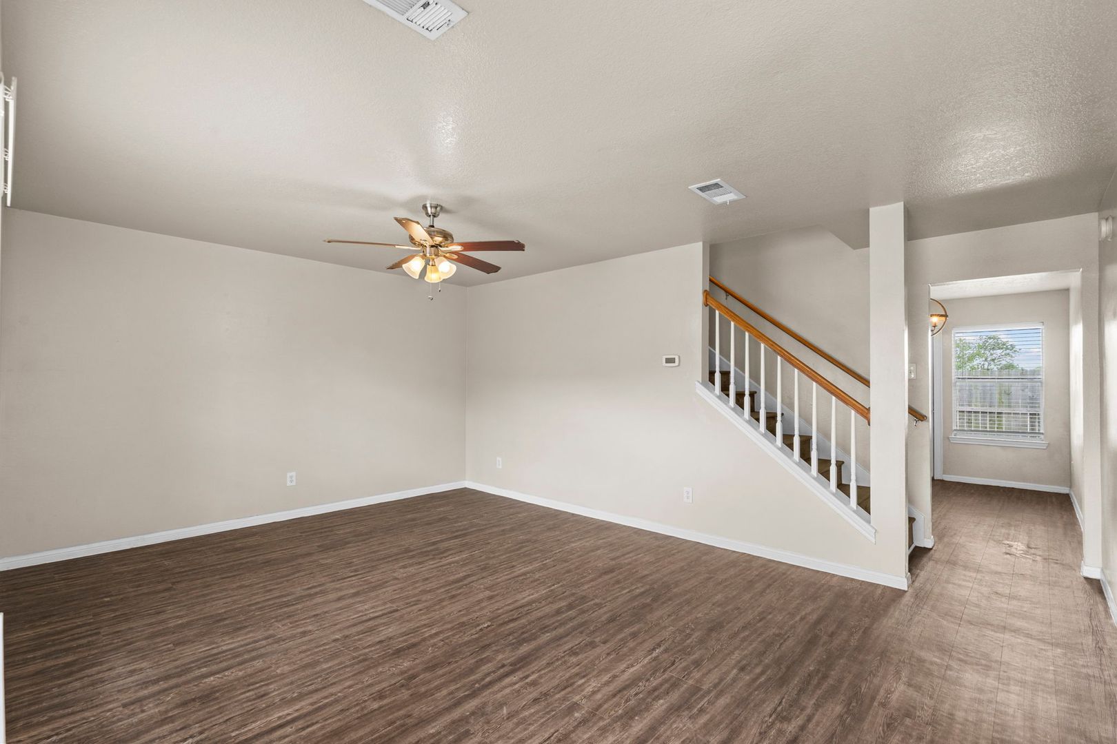 Dickinson Apartment: 100 Green Isle Avenue