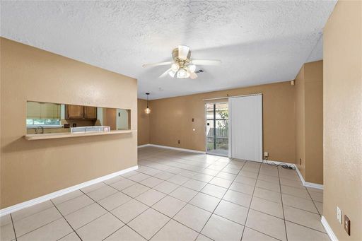 3 Bedroom Rental – 2716 2nd Ave N, Texas City, TX 77590