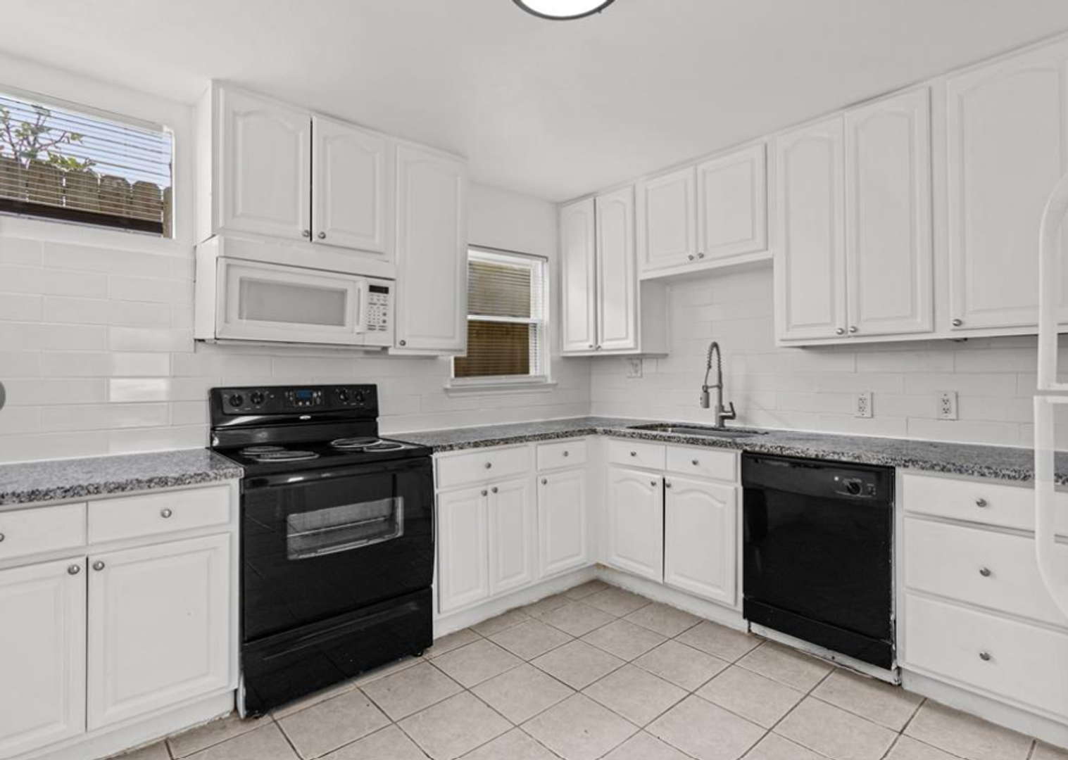 Galveston Apartment: 918 Winnie St