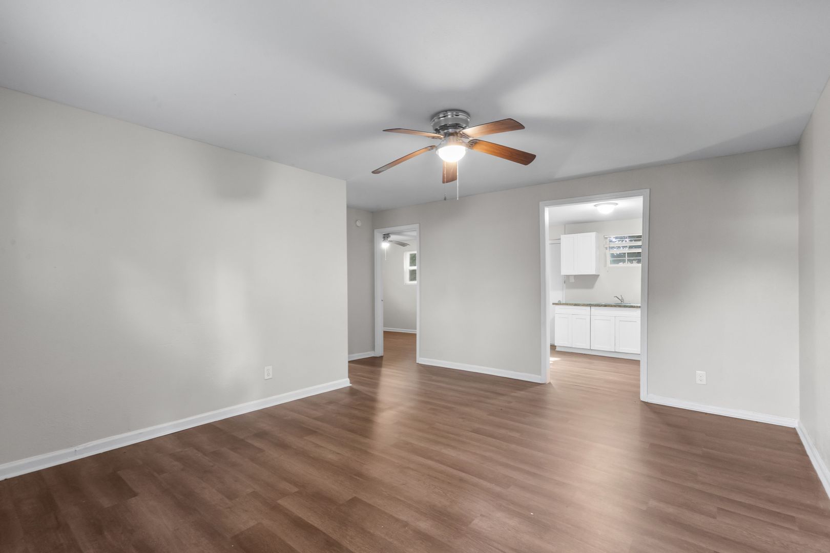 La Marque Apartment: 2328 Boss St.