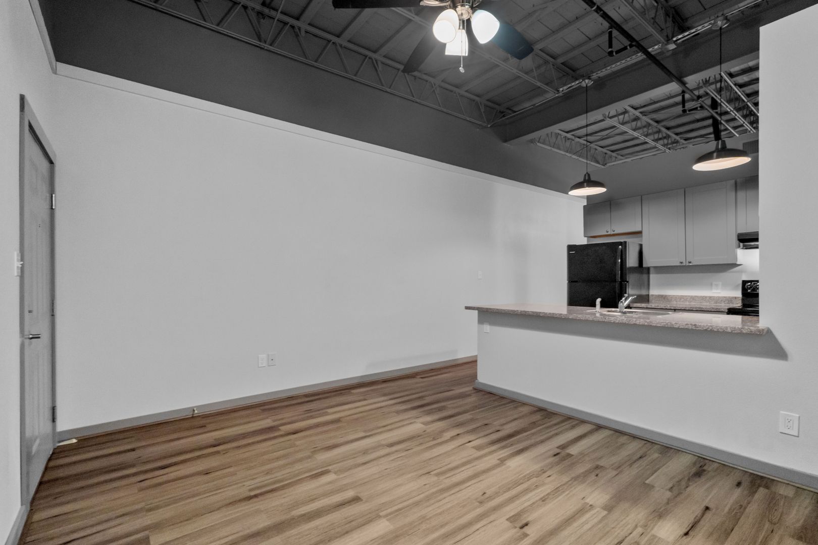 Baytown Apartment: 612 W Texas Ave