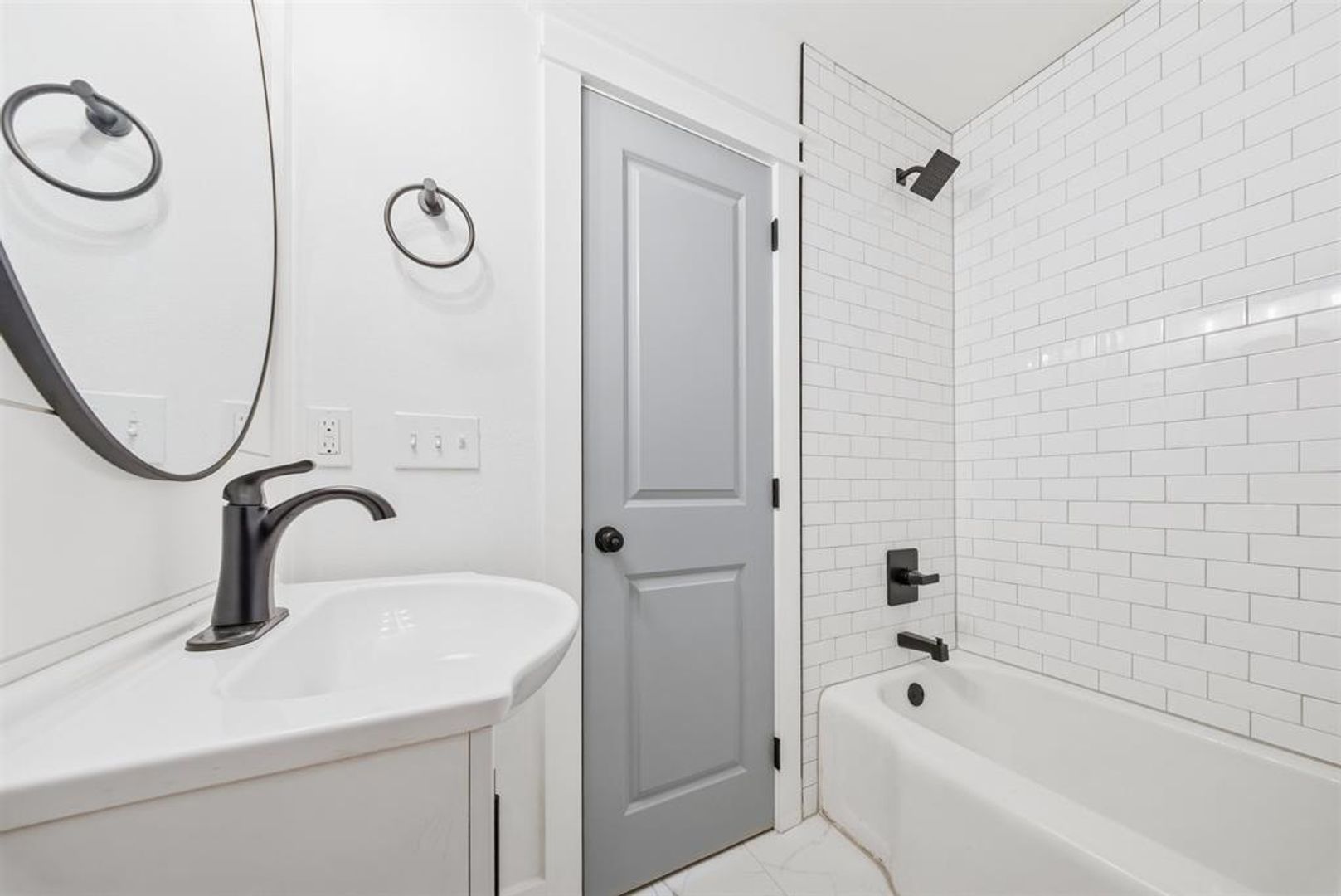 1827 Fernando Drive 2 of 12