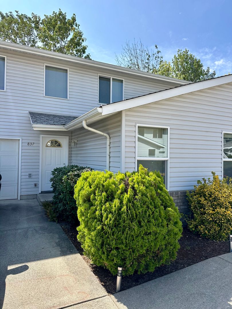 Albany Townhome: 837 Morse Ave. SW