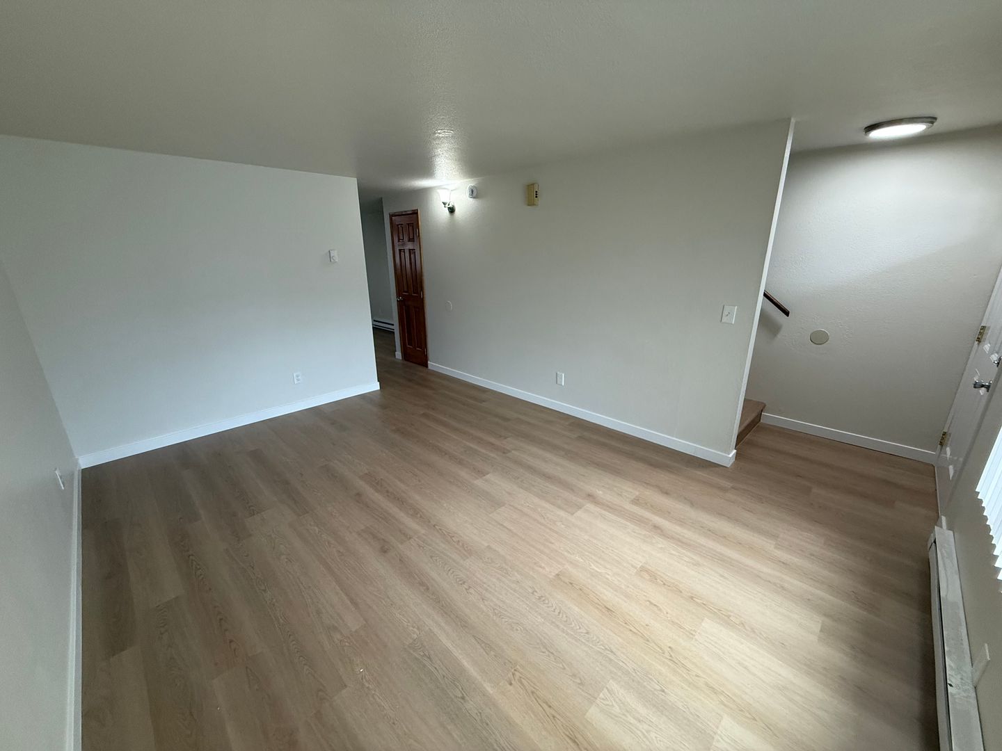 Lebanon Apartment: 195 S. 9th Street