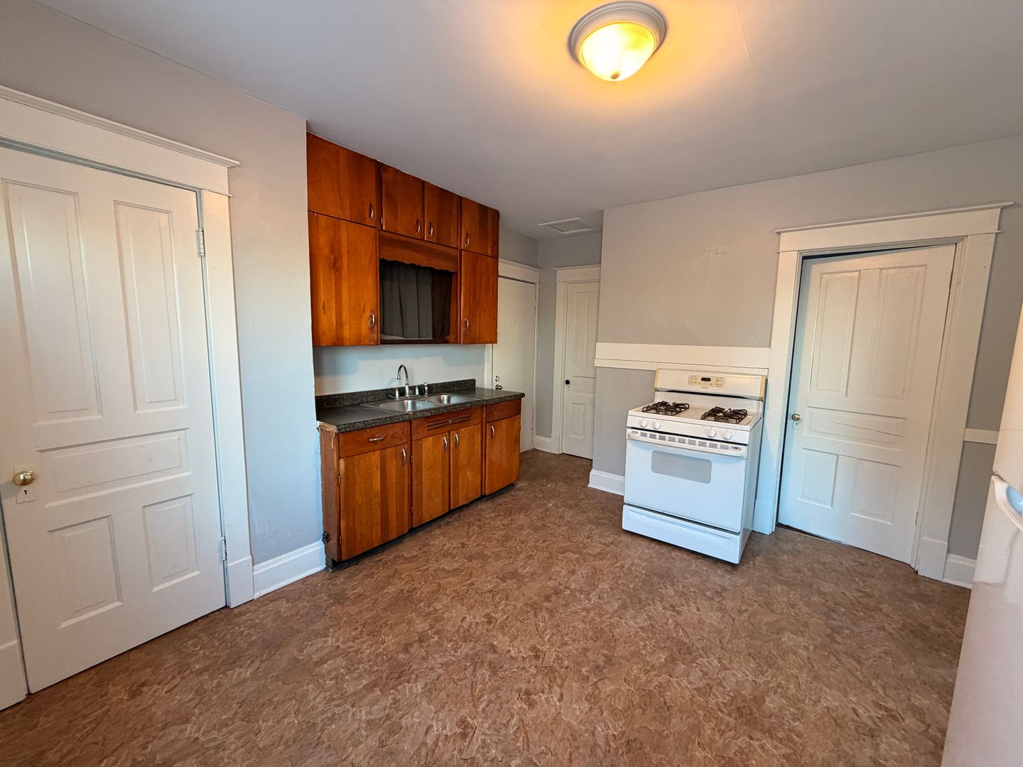 Kenosha Apartment: 2223 53rd Street