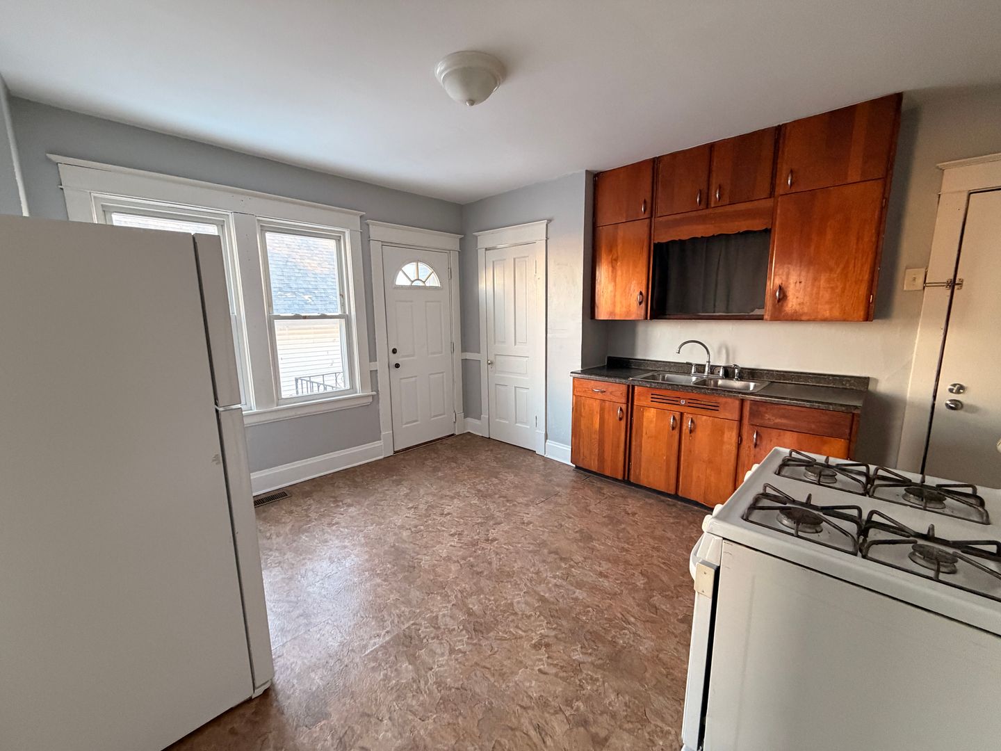 Kenosha Apartment: 2223 53rd Street