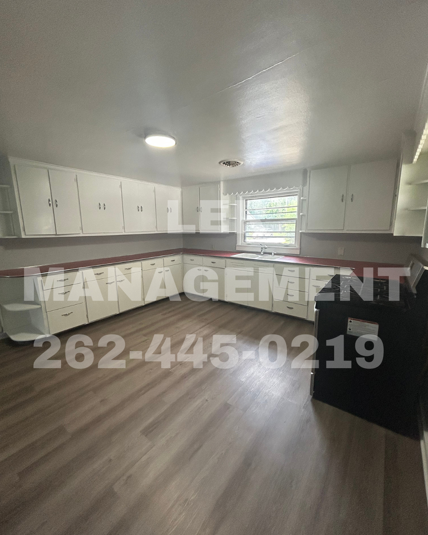 Kenosha Apartment: 1510 57th Street