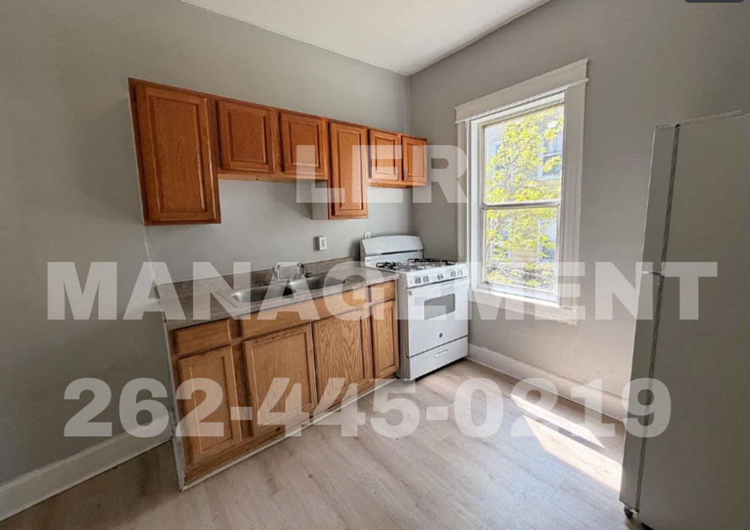 Racine Apartment: 1533-1535 Winslow