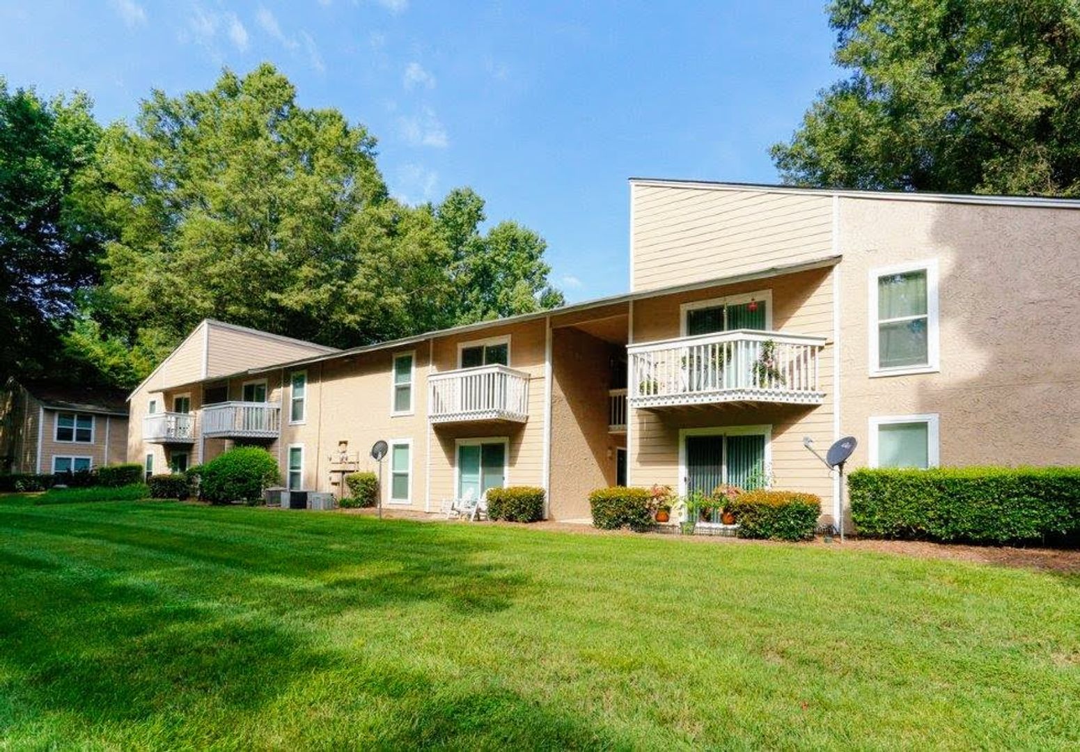 Charlotte Apartment: Delane Avenue