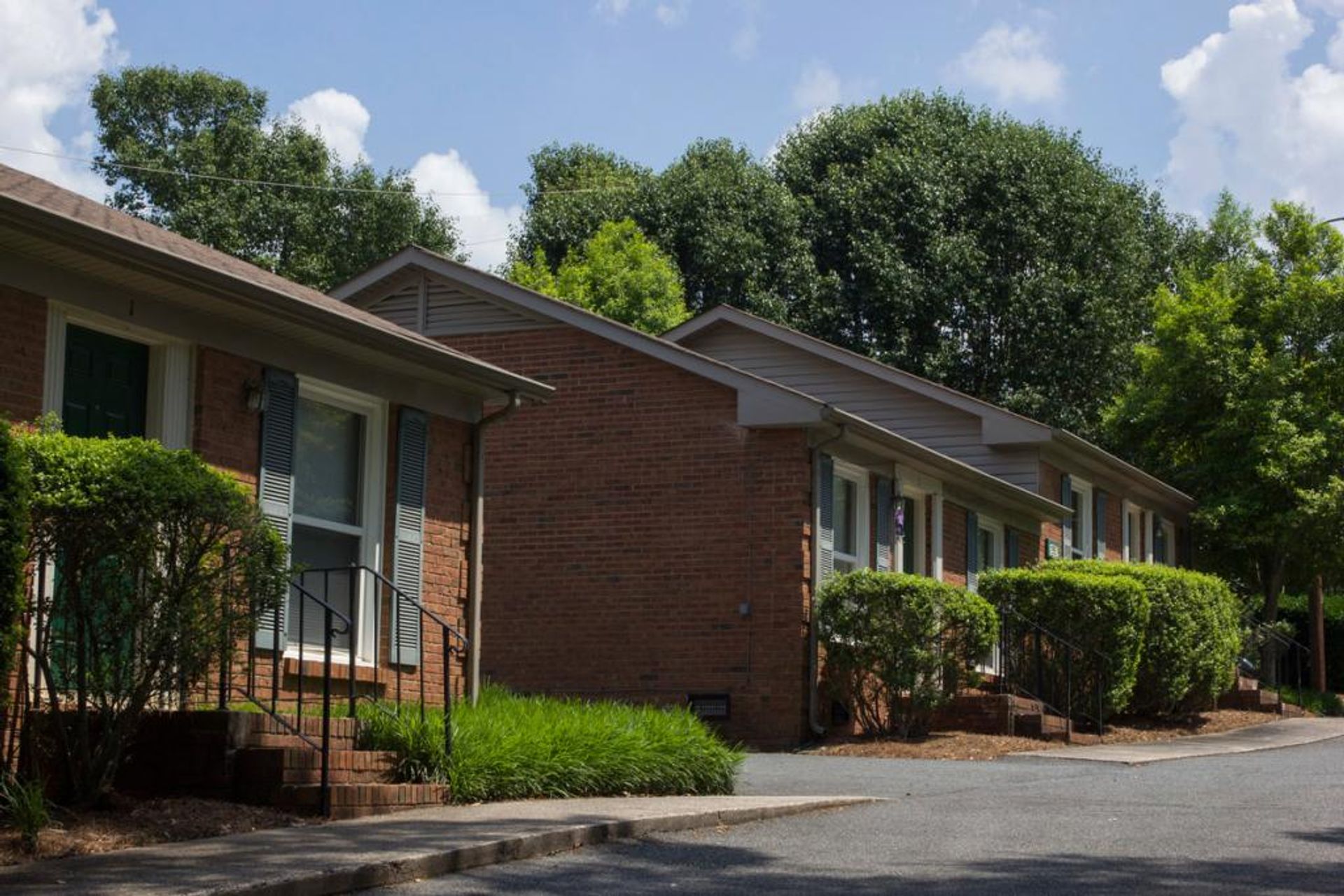 Charlotte Apartment: Delane Avenue
