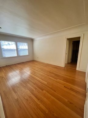 VINTAGE CHARM 1 BED/1 BATH – photo 1