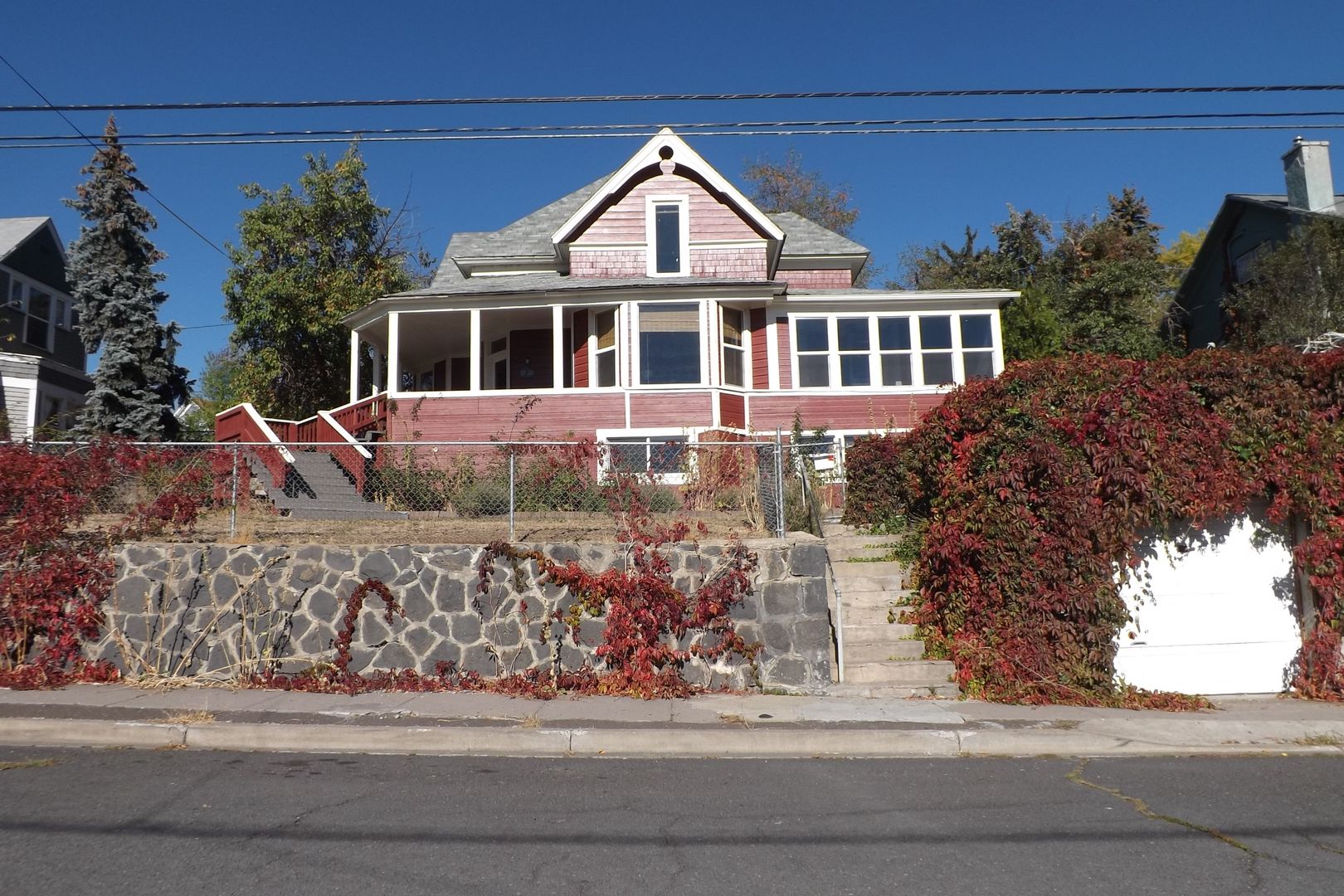 Klamath Falls House: 69 Pine St