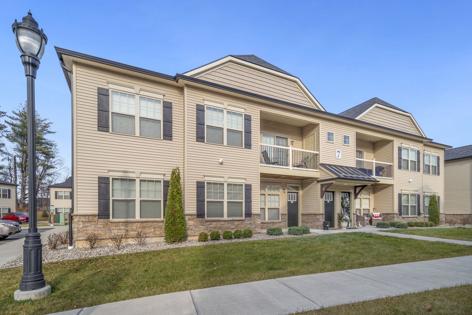 Guilderland Apartment: 806 W. Creek Lane