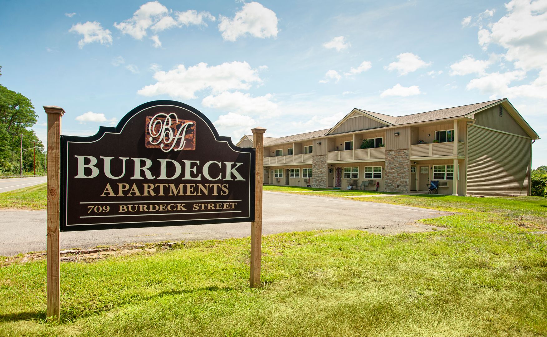 Schenectady Apartment: 709 Burdeck Street