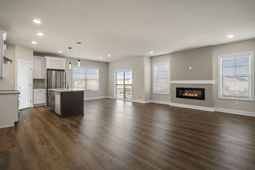 Ready for Fall! New, Luxury Two Bedroom Flat in Guilderland! – photo 1