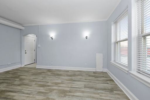 Spacious & Updated 700 Sq. Ft. Studio in Chicago – Modern Kitchen & No! – photo 1